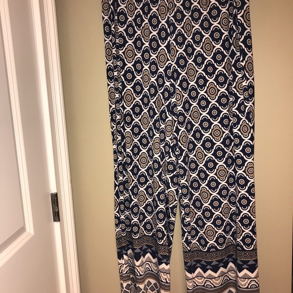 Woman’s pants - Picture 4 of 5